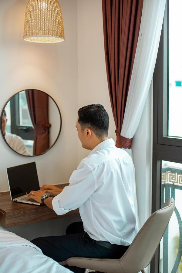 Dragon View Riverfront Hotel Danang Exterior photo
